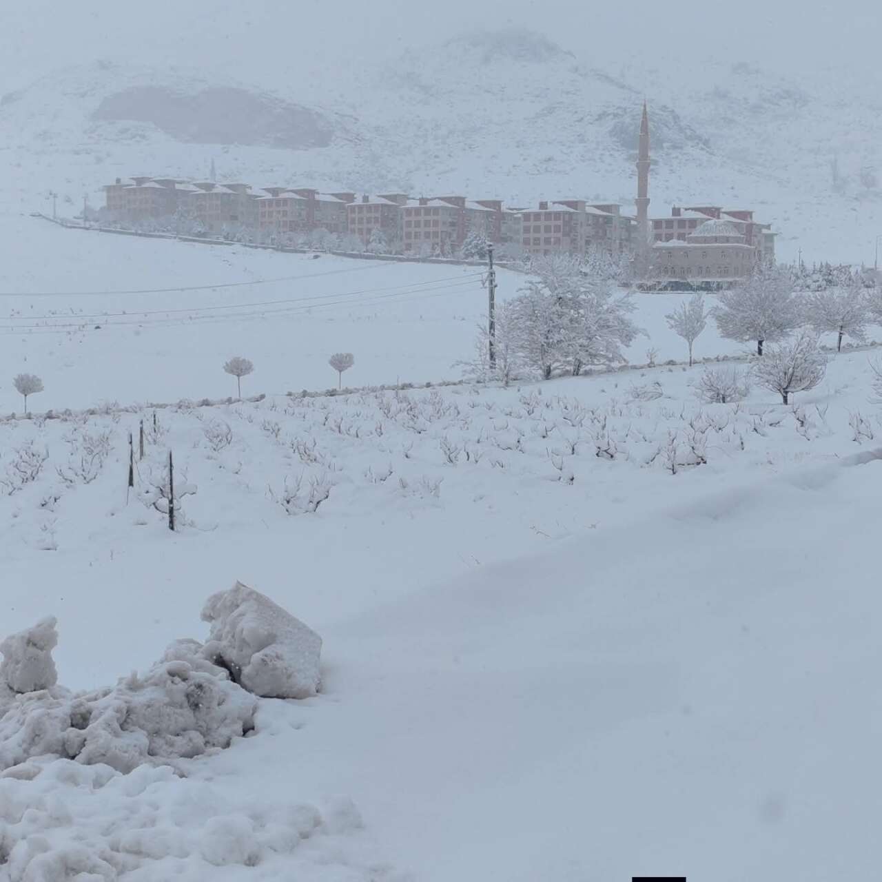 Konya’da kar kalınlığının 1 metreye yaklaştığı ilçe şölen sunuyor 19